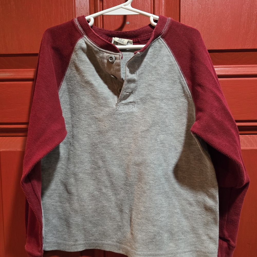 Boys Cherokee long sleeve shirt Size 6-7